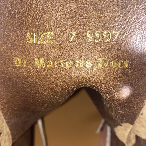 Dr. Martens 1460 Pascal Made in England Emboss Suede Boots - Size: 7 - Picture 7 of 7